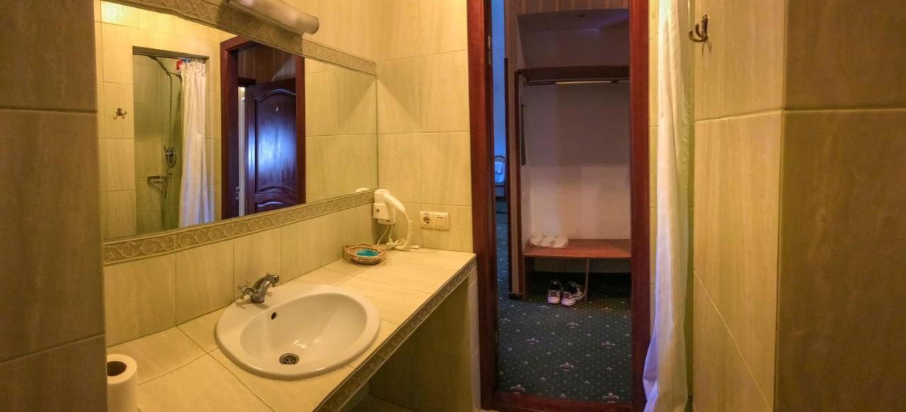 Pivdenna Brama Khmelʼnytsʼkyy Exterior foto